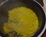 Foto langkah ke 1 dari resep 181. Nasi Kuning Magicom Lengkap Lauk Telur.