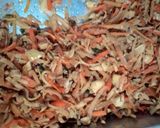 Foto langkah ke 4 dari resep Lumpia rebung,wortel,ayam.