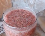 Foto del paso 2 de la receta: Licuado de frutillas y chía