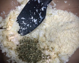Foto del paso 9 de la receta: Coliflor: cous cous falso con manzana y zanahorias, base de pizza & tortitas con queso fresco