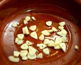 Foto del paso 1 de la receta: Boletus al ajillo en cazuela