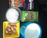 A picture of step 1 of Yummy Biscuite Cake.