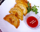 A picture of step 7 of Chicken Alu samosa.