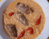 Habart savanyú káposzta kölessel házi füstölt kolbásszal (lepirított lisztes habarással) recept fázis 6 fotója