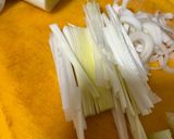 A picture of step 1 of Fresh Tuna Tostadas.
