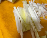 Foto del paso 1 de la receta: Tostadas de atún fresco