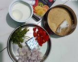 चीझी रवा उत्तपम (cheese rava uttapam recipe in marathi) रेसिपी स्टेप 1 फोटो 