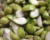Hình bước làm 2 của món Mứt cóc vị ô mai cay