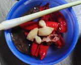 Foto langkah ke 2 dari resep Semur Kentang Tahu Udang.