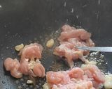 รูปขั้นตอนการทำที่ 2 ของ ไก่ผัดพริกอ่อน by ChefTukkata