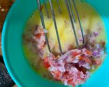 வெங்காயம் தக்காளி முட்டை ஆம்லெட் (Venkayam thakkaali muttai omelette recipe in tamil) ரெசிபி ஸ்டேப் 2 புகைப்படம்