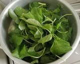 Foto langkah ke 5 dari resep Sayur bening bayam dan labu air.