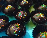 Foto langkah ke 5 dari resep Bola Marie Coklat Springkle.