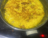Foto del paso 4 de la receta: Tortilla de chichos, salchicha y queso