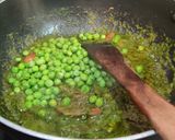 A picture of step 8 of SPINACH RICE with PEAS..