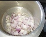 A picture of step 1 of Anda Maghaz Masala.