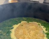 صورة لخطوة 2 من وصفة شوربة الشعيرية بالسبانخ