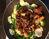 Foto langkah ke 5 dari resep Tumis Daging Sapi.