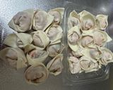 A picture of step 4 of Seafood Wonton.