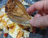Foto langkah ke 5 dari resep Telur ceplok sambal apel.