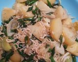 Foto langkah ke 2 dari resep Tumis Kentang & Teri Medan Cabe Ijo.