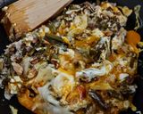 Foto del paso 2 de la receta: HUEVOS TIERNOS🍳, con Habichuela Larga al Ajillo🧄...!