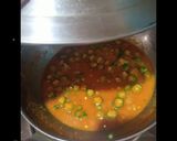 A picture of step 3 of Masala bhindi.