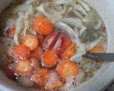 Foto langkah ke 3 dari resep Sop Ayam Jamur Tiram Sedep.