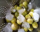 Foto del paso 2 de la receta: Ensalada de Bruselas