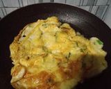 Foto langkah ke 6 dari resep Telur dadar susu kental manis anak kost.