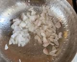 A picture of step 1 of Aloo bhindi ki sabji.