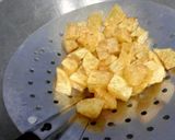 Foto langkah ke 1 dari resep Sambal Goreng Kentang Rempela Ati Ayam.