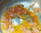 A picture of step 1 of Paneer bhurji with chapati.