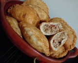 Foto del paso 4 de la receta: Empanadas de Jurel y Pimentones Rojos 🥟