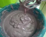 Foto langkah ke 3 dari resep Bolu Kukus Mekar Ubi Ungu.