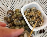 Hình bước làm 3 của món Gỏi khô sặc ốc