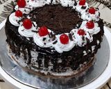 ब्लैक फॉरेस्ट केक(Black forest cake recipe in Hindi) रेसिपी चरण 12 फोटो
