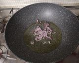 Foto del passaggio 2 della ricetta Ciambellone agli asparagi