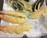 A picture of step 8 of Soba noodle Roll Sushi with shrimp Tempura.