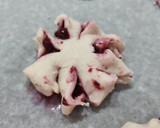 Foto del paso 3 de la receta: 💜 Flores de hojaldre y mermelada