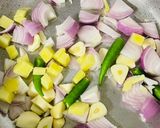 A picture of step 3 of Mutton Paya Soup.