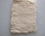 A picture of step 4 of Pizza pockets.