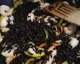 A picture of step 3 of Stir fried mixed veg with black rice and prawns.