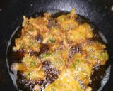 A picture of step 4 of Mix pakoray.