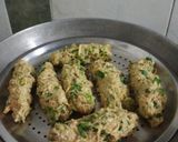 A picture of step 3 of Dudhi Na Muthiya / Lauki ke Muthiya.