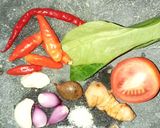 Foto langkah ke 2 dari resep Asam Pedas sumsum sapi+nanas.