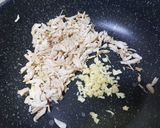 รูปขั้นตอนการทำที่ 2 ของ สันในไก่คั่วกระเทียม