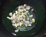 Foto langkah ke 3 dari resep Cah Kangkung Saus Tiram.