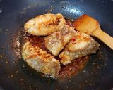 A picture of step 2 of Spicy Basil Cod Fish.