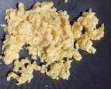 Foto langkah ke 2 dari resep Butter Rice.